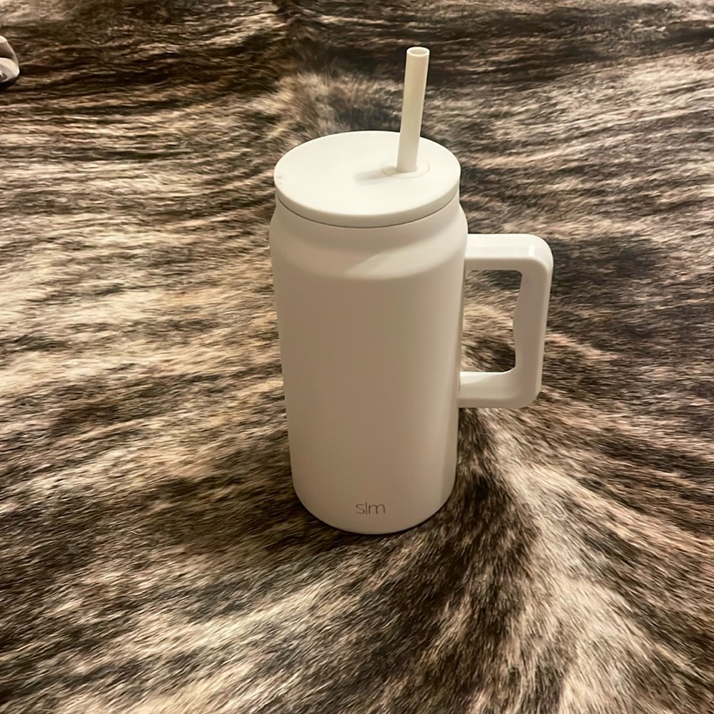 Simple Modern 50 oz tumbler